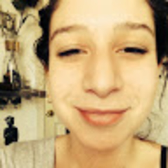 Meet your Posher, Anna - Picture 1 of 1